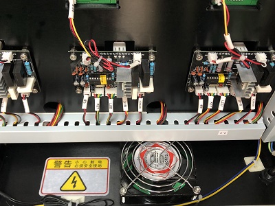 鋰電池自動過放電架